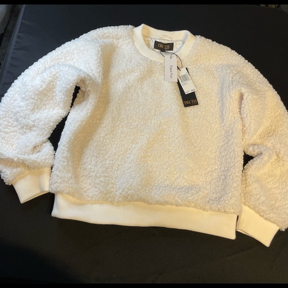 “Truth” By Republic Cream Color Faux Fur Pullover Sweatshirt - Picture 7 of 14